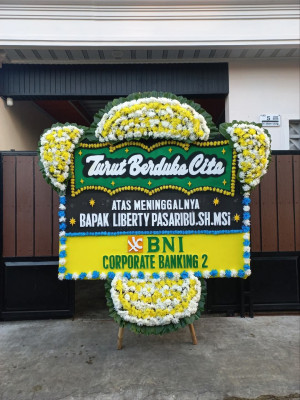 Papan Bunga Duka di Hiliduho