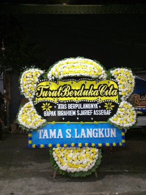 Papan Bunga Duka di Hiliduho